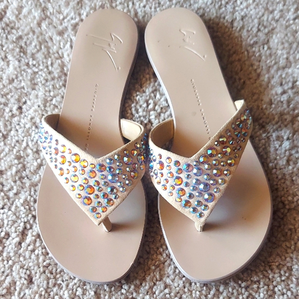 GIUSEPPE ZANOTTI Nude Suede CRYSTAL Sandals 37 $795